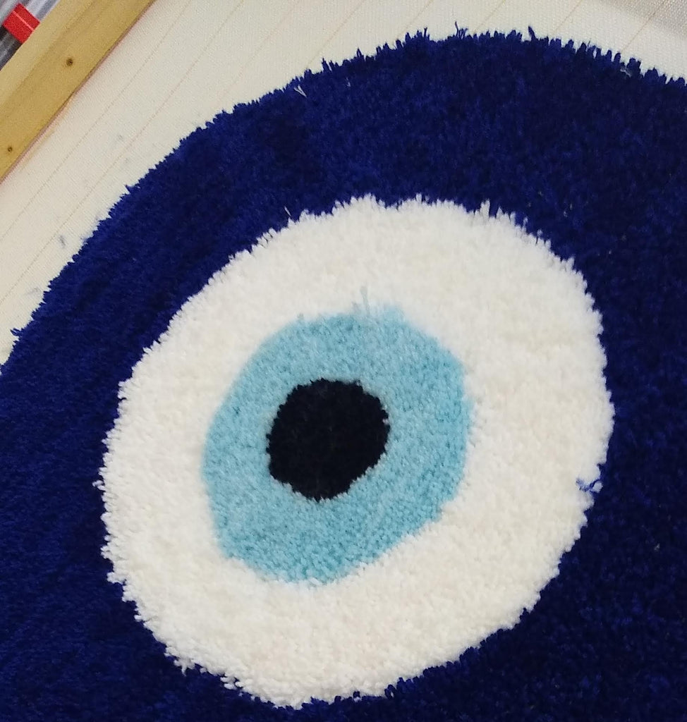 Introduction to Tufting - How to make a carpet - Les Affûtés